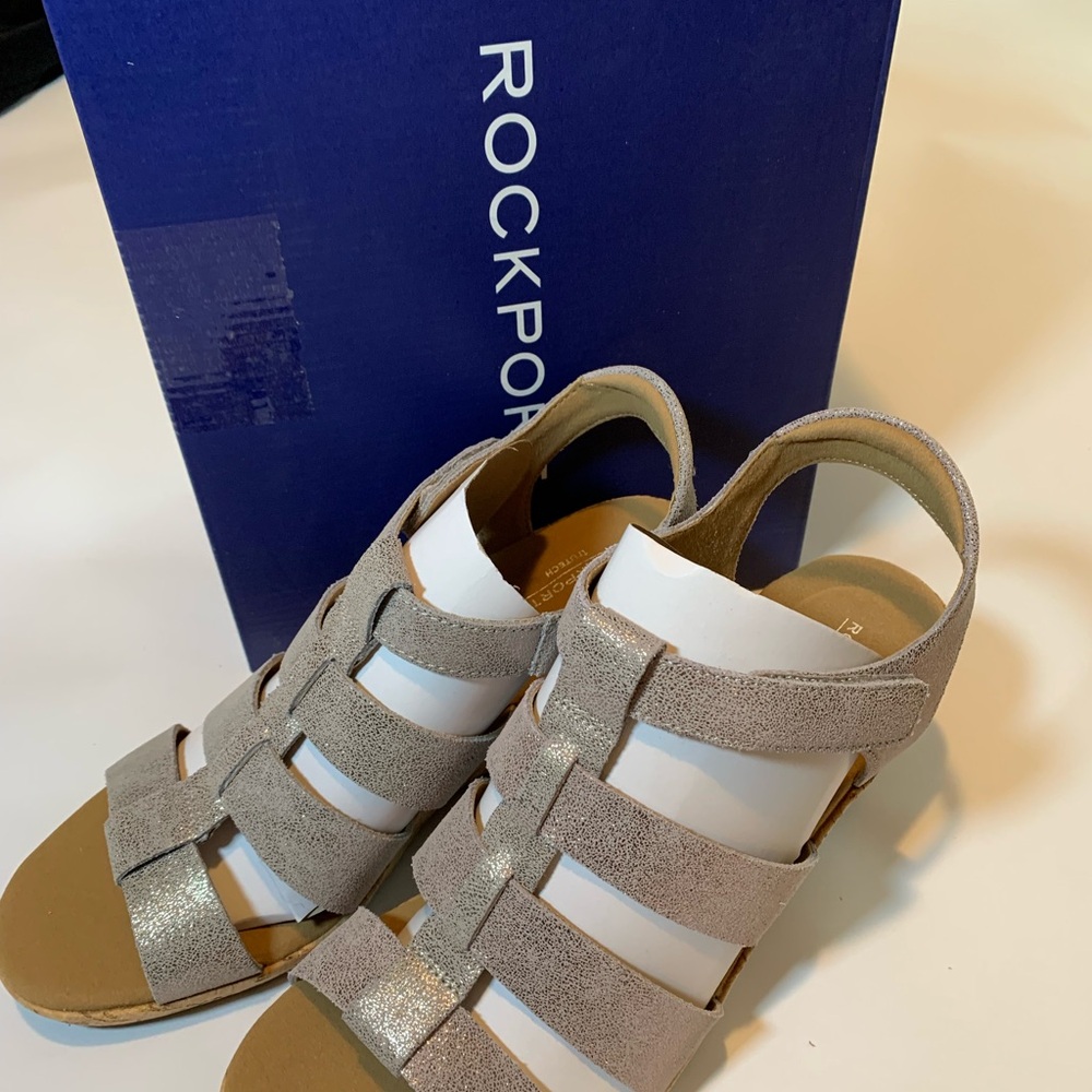 Rockport Briah New gladiator Metallic subtle sheen Strappy Sandals. Size 9.5